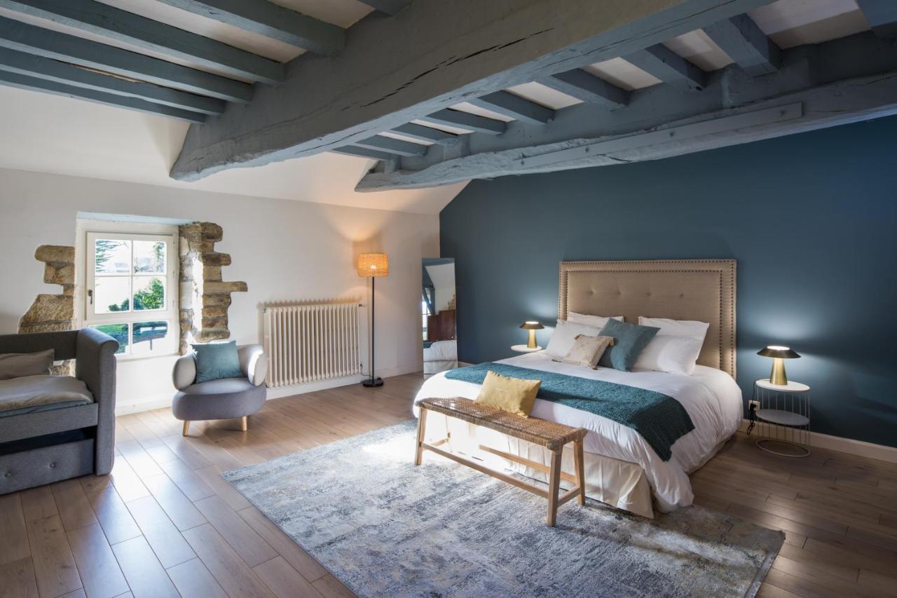 Manoir Du Vau D Arz Gites Et Chambres D Hotes Avec Piscine Malansac ภายนอก รูปภาพ