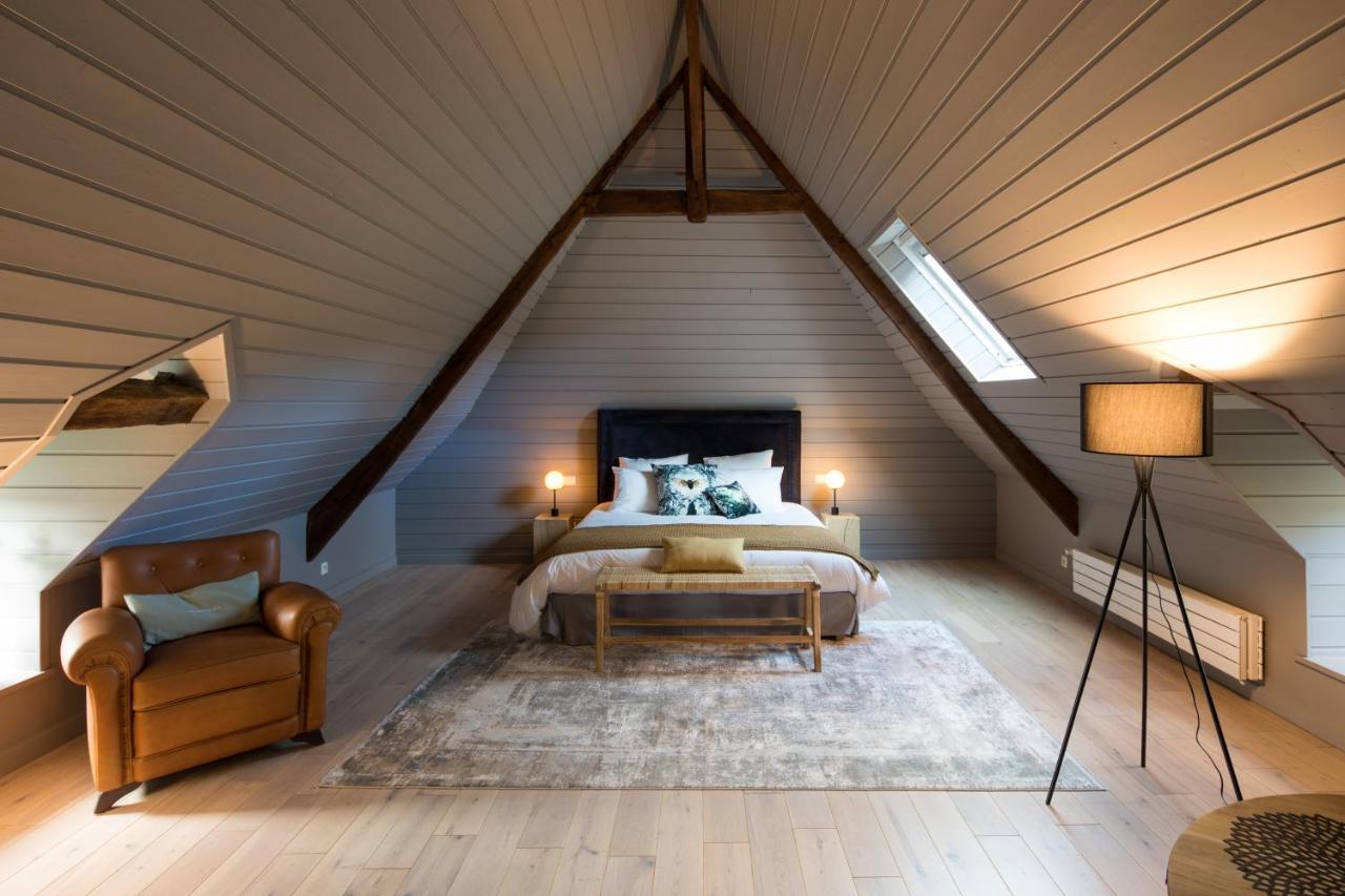 Manoir Du Vau D Arz Gites Et Chambres D Hotes Avec Piscine Malansac ภายนอก รูปภาพ