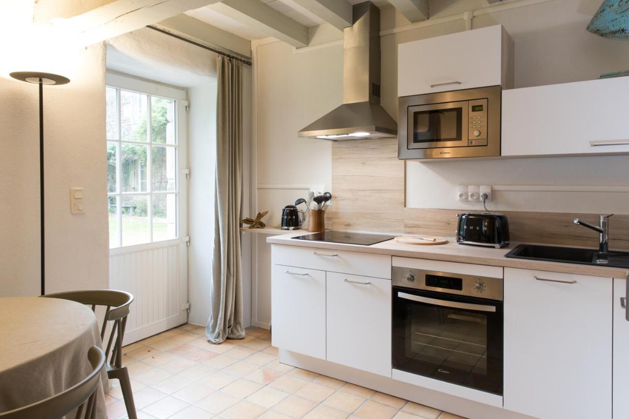 Manoir Du Vau D Arz Gites Et Chambres D Hotes Avec Piscine Malansac ภายนอก รูปภาพ