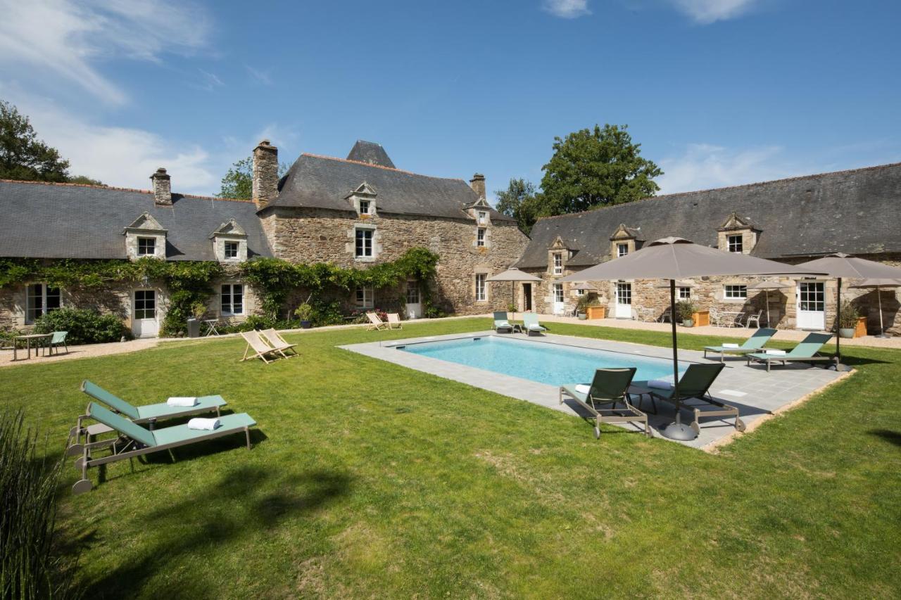 Manoir Du Vau D Arz Gites Et Chambres D Hotes Avec Piscine Malansac ภายนอก รูปภาพ