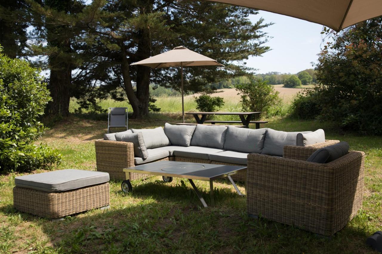 Manoir Du Vau D Arz Gites Et Chambres D Hotes Avec Piscine Malansac ภายนอก รูปภาพ